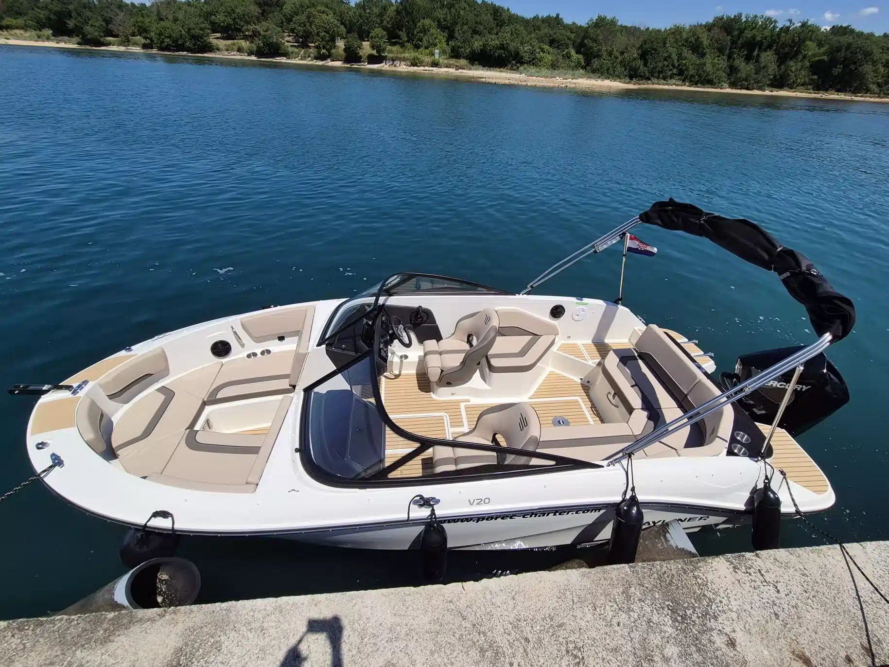 Bayliner - picture 9